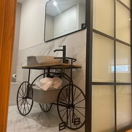 Estudios Callao 아파트 페레올